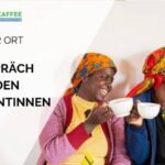 Kaffeebäuerinnen aus Ruanda trinken Kaffee